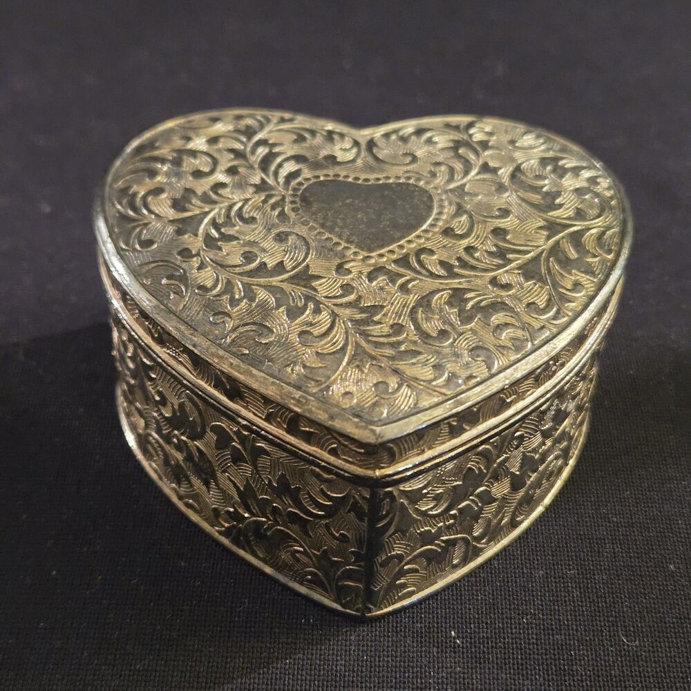 Vintage Silver Tone Heart Shaped Trinket Box Red Velvet Lining Ring Jewelry